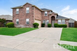 216 Rambling Way in Forney, TX - Building Photo