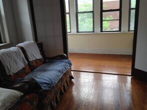 110 Central St, Unit 2 in Somerville, MA - Foto de edificio - Building Photo