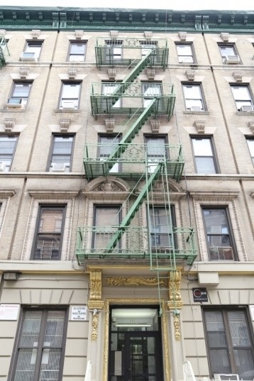 955 Amsterdam Ave in New York, NY - Foto de edificio