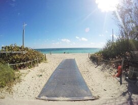 540 74th St in Miami Beach, FL - Building Photo