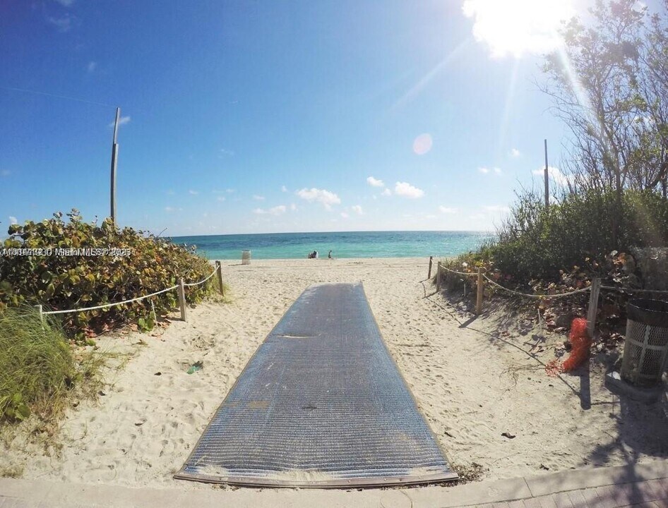 540 74th St in Miami Beach, FL - Building Photo