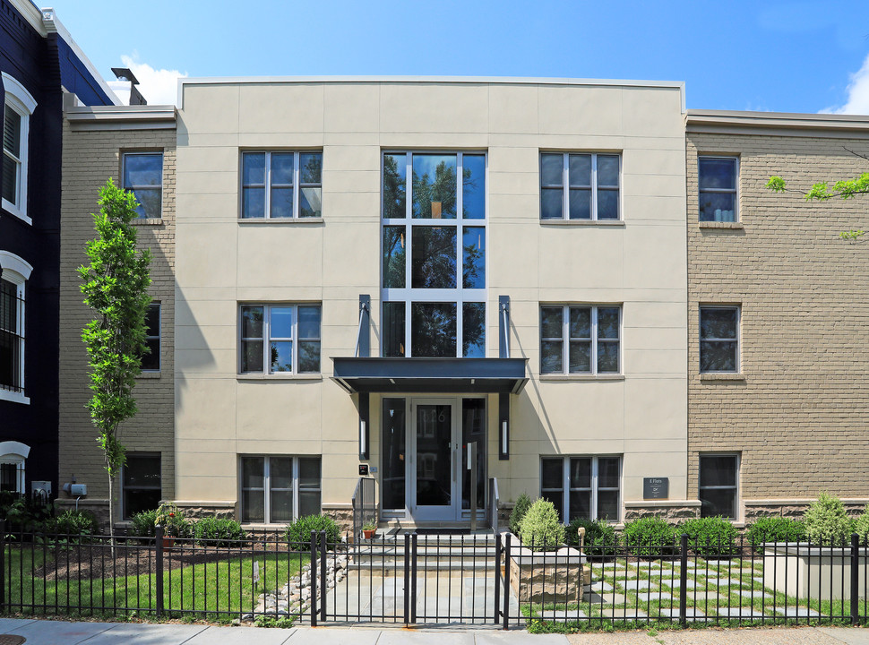 626 E St SE in Washington, DC - Foto de edificio