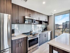 400 Army Navy Dr in Arlington, VA - Building Photo - Building Photo