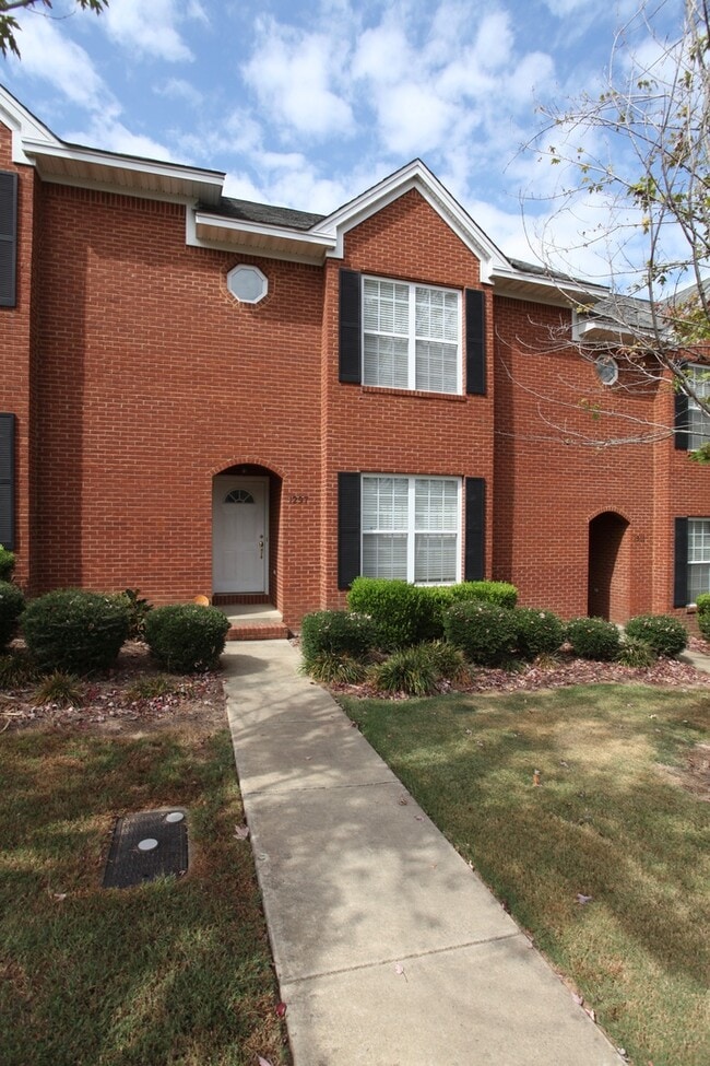 1297 N Dean Rd in Auburn, AL - Building Photo - Building Photo