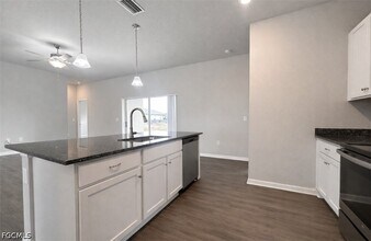 1843 NW 20th Pl in Cape Coral, FL - Building Photo - Building Photo