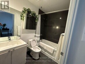 8 The Esplanade in Toronto, ON - Building Photo - Building Photo