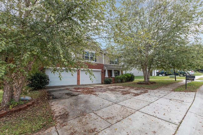9702 Pond Vista Ct in Charlotte, NC - Building Photo - Building Photo