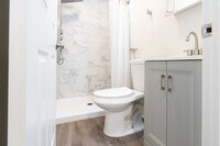 951 E Locust Ave photo'