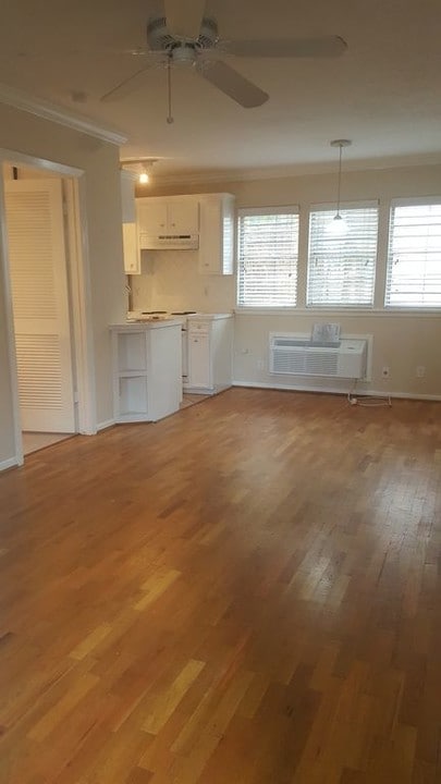 3618 Garrott St in Houston, TX - Building Photo