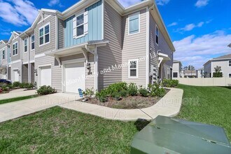 1325 Salt Ridge Ave in Jacksonville, FL - Building Photo - Building Photo