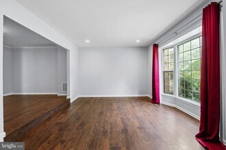 1905 Featherwood St in Silver Spring, MD - Building Photo - Building Photo