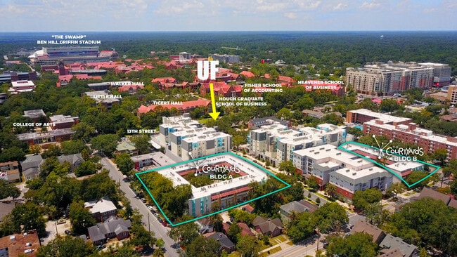 Courtyards Student Apartments in Gainesville, FL - Foto de edificio - Building Photo