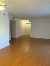7680 Westwood Dr in Tamarac, FL - Building Photo - Building Photo