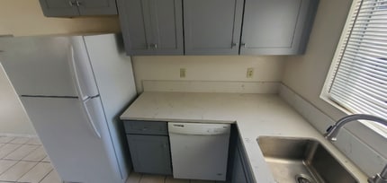 4446 W 136th St in Hawthorne, CA - Building Photo - Building Photo