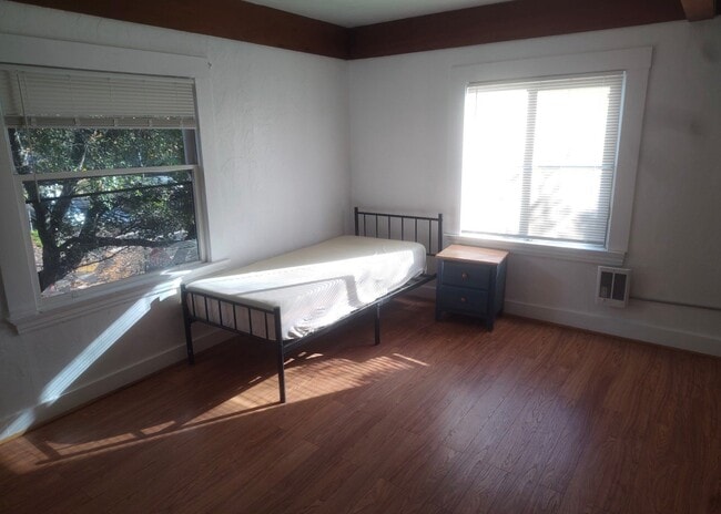 1780 Le Roy Ave, Unit 24 in Berkeley, CA - Building Photo - Building Photo