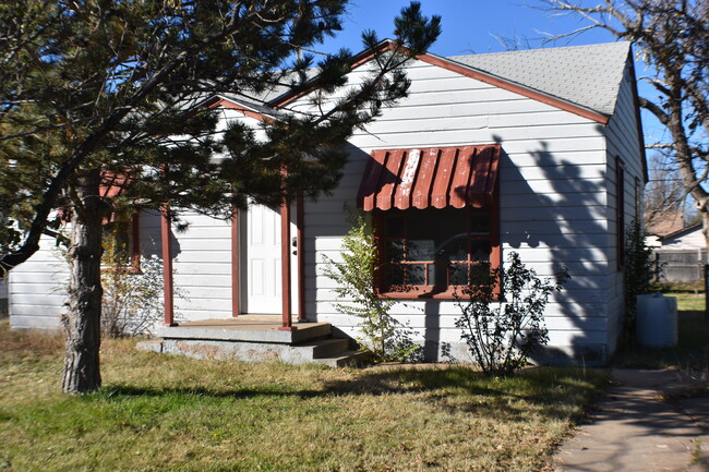 property at 1916 S Seminole St
