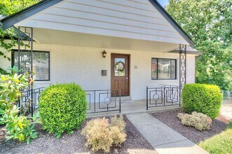 36 Toni Terrace in Fort Thomas, KY - Building Photo - Building Photo