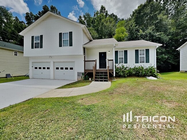 property at 372 River Trace Dr