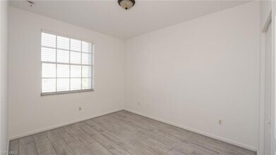 7005 Romana Way in Naples, FL - Building Photo - Building Photo