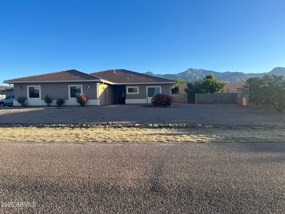 4326 S Featherbush Ct in Sierra Vista, AZ - Building Photo