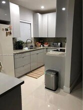 1623 NE 175th St in North Miami Beach, FL - Building Photo - Building Photo