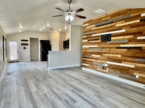 7405 103rd St in Lubbock, TX - Building Photo - Building Photo