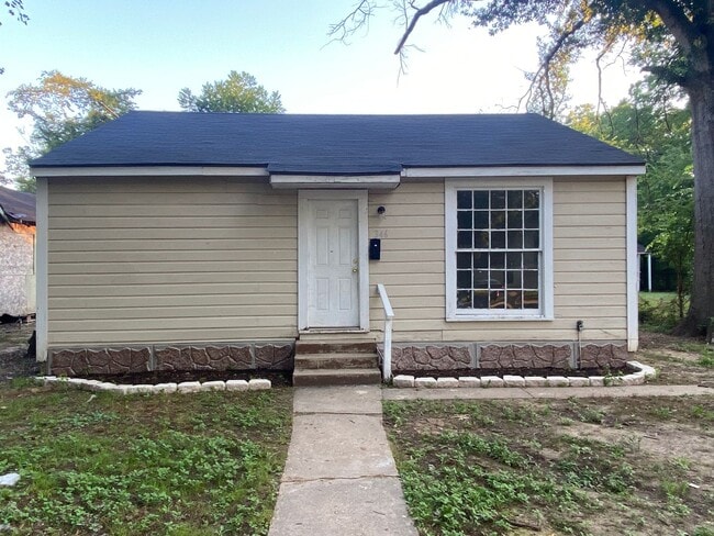 property at 346 E 73rd St