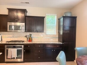 1532 N Sanders Ave in Clovis, CA - Building Photo - Building Photo