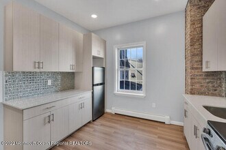 26 Navesink Ave-Unit -6 in Highlands, NJ - Building Photo - Building Photo