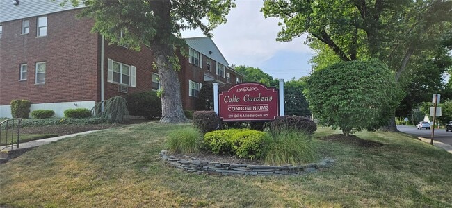 property at 237 N Middletown Rd