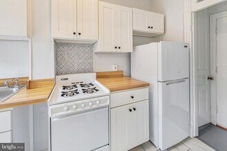 2121 N St NW in Washington, DC - Building Photo - Building Photo