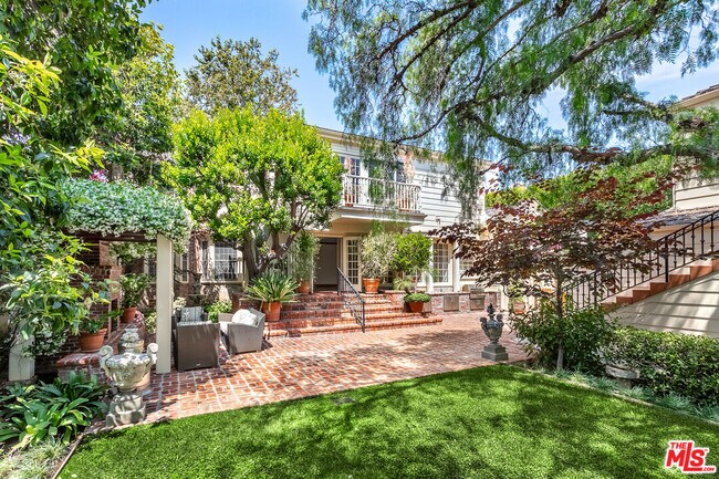 612 Alta Dr in Beverly Hills, CA - Building Photo - Building Photo