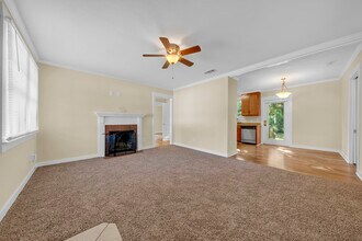 207 Border Dr E in Mobile, AL - Foto de edificio - Building Photo