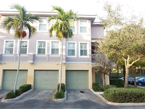 6532 W Sample Rd in Coral Springs, FL - Building Photo - Building Photo