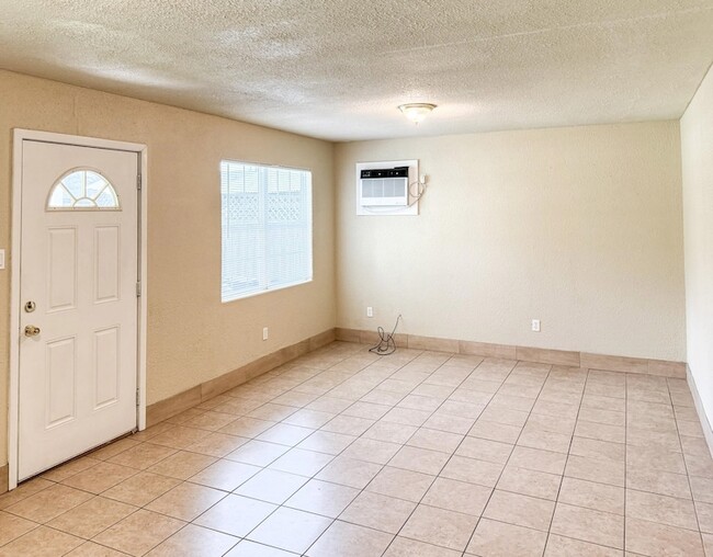 3545 Nightingale St in Orange, TX - Building Photo - Building Photo