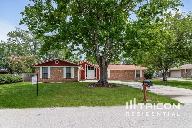 2036 Pompano Pkwy in Orange Park, FL - Building Photo - Building Photo