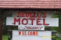 Dedell's Motel Rentals in Sherrill, NY - Foto de edificio - Building Photo