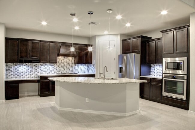 property at 3607 E Salter Dr