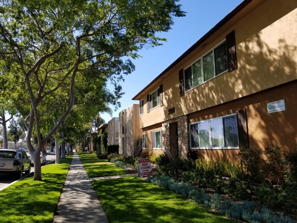 23rd Street Apartments in Long Beach, CA - Building Photo