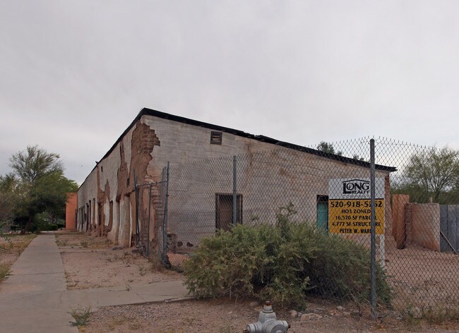 576 S Convent Ave in Tucson, AZ - Foto de edificio - Building Photo