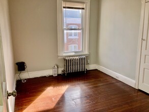 5436 Pine St, Unit 2 in Philadelphia, PA - Building Photo - Building Photo