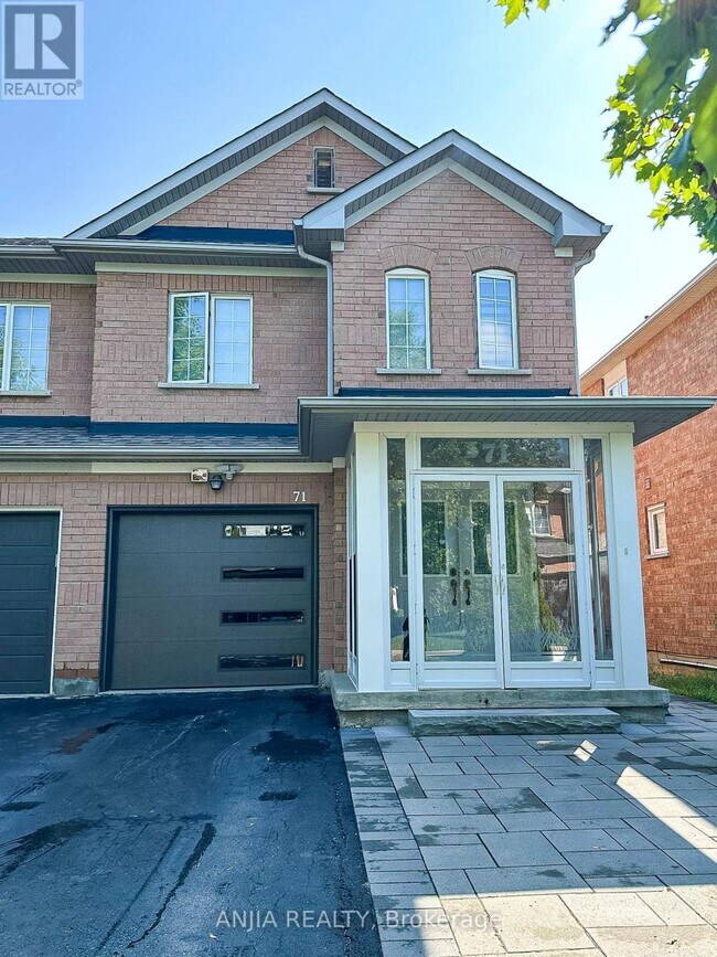 property at 71 Via Jessica Dr