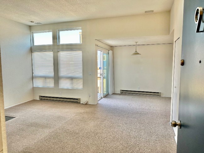 1815 14th Ave, Unit 9 in Seattle, WA - Building Photo - Building Photo