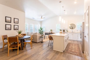 Twin Creeks Apartments in San Luis Obispo, CA - Building Photo