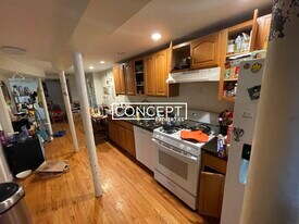1426 Commonwealth Ave, Unit B-1 in Boston, MA - Building Photo