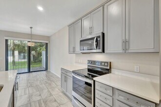 4591 San Fratello Cir in Wellington, FL - Building Photo - Building Photo