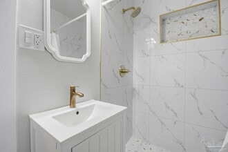 522 S Edgewood Cir in Pensacola, FL - Building Photo - Building Photo