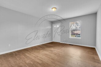 109 Cloverdale Dr in Columbia, TN - Building Photo - Building Photo