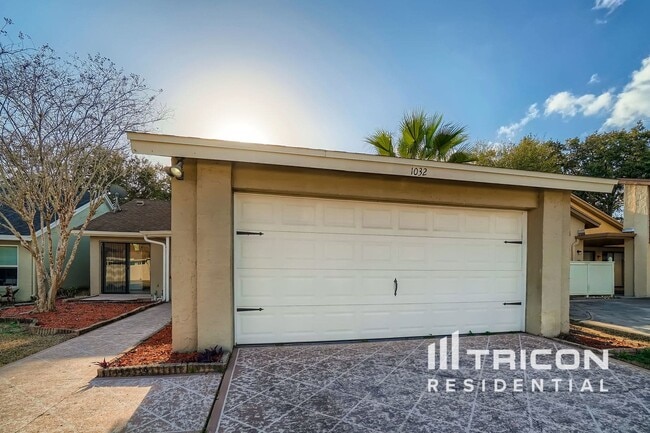 1032 Weathered Wood Cir