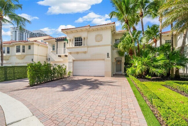 3802 NE 199th Terrace in Miami, FL - Building Photo - Building Photo